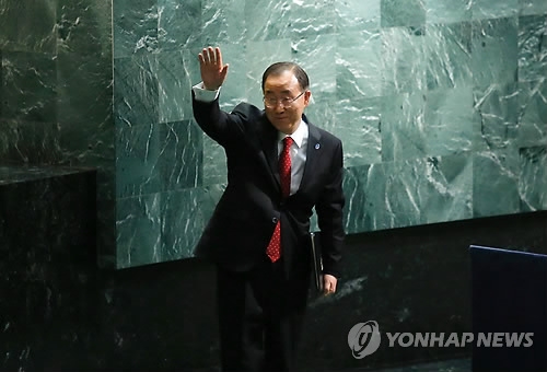 韓国次期大統領選候補の支持率　潘基文氏が僅差でトップ