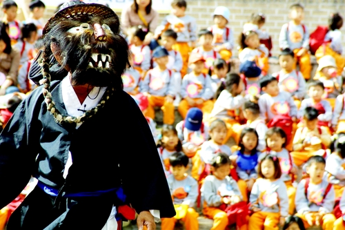韓国の仮面劇」 無形遺産登録に向けユネスコに申請書提出 | 聯合ニュース