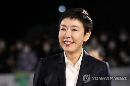 ［韓流］女優カン・スヨン　脳出血で重体