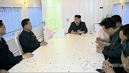 朝鮮中央テレビが１４年２月に放送した専用列車の内部（資料写真）＝（聯合ニュース）