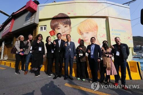 万博候補地の韓国・釜山市　海外メディア招き魅力をアピール