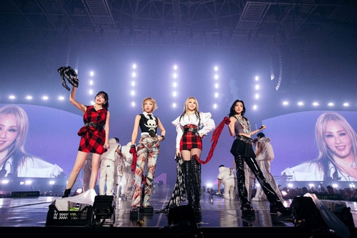 韓流］再始動の2NE1アジアツアーがフィナーレ 22万人動員