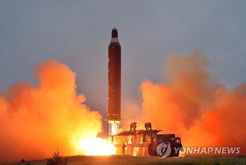 북한의 중거리 탄도미사일(IRBM) 발사 장면