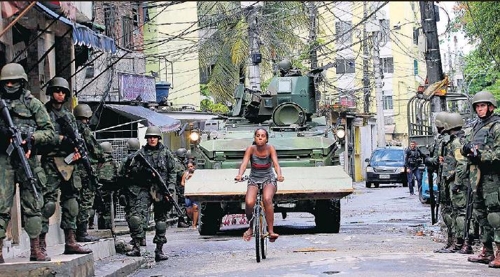총격전 난무하는 '신의 도시'…브라질 리우 치안공백 한계수위 | 연합뉴스