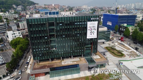 청소년이 기획·운영하는 축제 '시끌벅적 도서관의 하루'