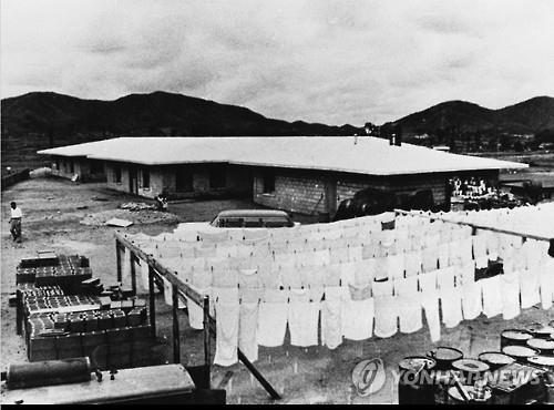 1958년 서울 녹번동 산 46번지에 지어진 홀트씨해외양자회 보육시설. [홀트아동복지회 제공] 