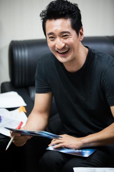 Shin Hyun-jun “Responding legally to former managers, to inform children of the truth”