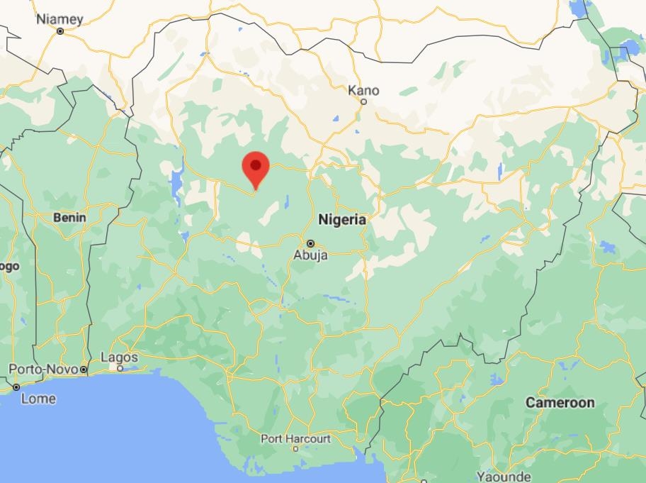 학생 등 42명 집단 피랍 사건이 발생한 나이지리아 카가라 지구(붉은 화살표)