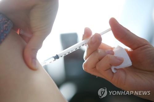충북 요양병원 접종률 9.4%…"늦어도 10일까지 완료"