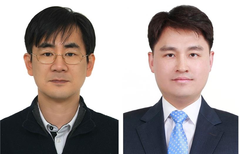 왼쪽부터 김상연·배진우 교수