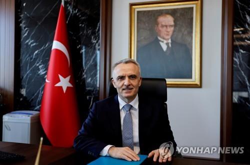 4달 만에 전격 경질된 나지 아발 터키 중앙은행 총재