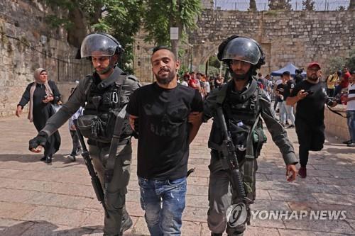 이스라엘, 시위·소요 가담 팔레스타인인 검거 작전 논란