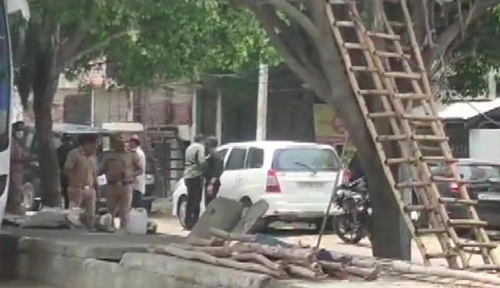 인도 북부서 알카에다 연계 테러 모의 적발…무기·폭발물 발견