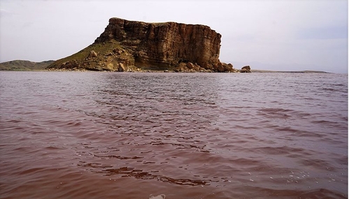 이란 우르미아 호수.