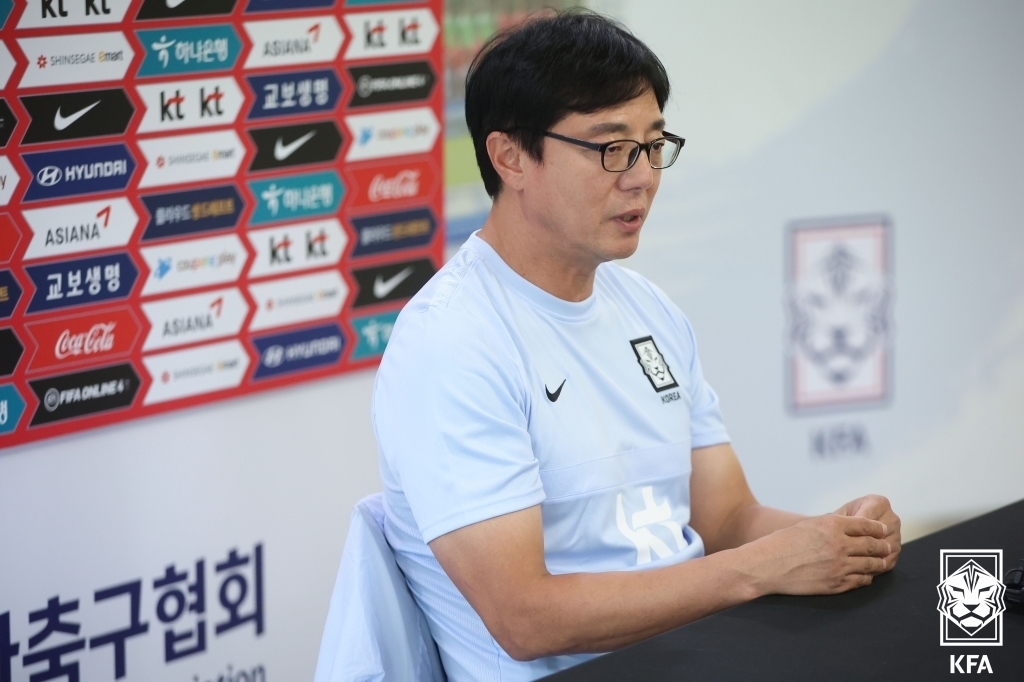 황선홍 U-23 축구대표팀 감독