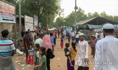 방글라 로힝야족 난민촌 이슬람학교서 괴한 총격…"7명 사망"