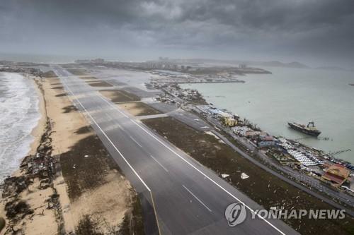 네덜란드령 카리브해 신트 마르틴 공항 활주로