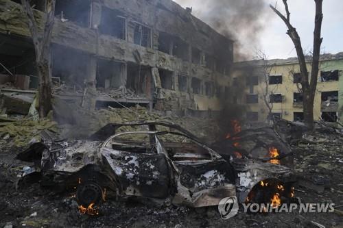 폭격으로 파괴된 마리우폴 어린이 병원