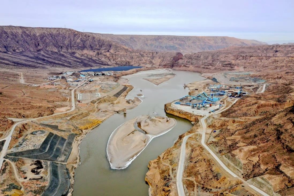 중국 티베트 고원 댐 건설 현장