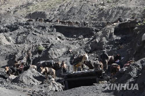 아프간 탈레반, 경제난에 석탄 수출 박차…수출세도 30%로 올려
