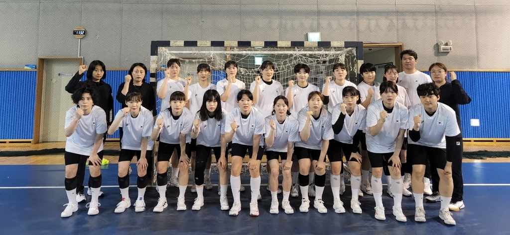 세계주니어선수권대회 출전을 앞둔 한국 20세 이하 여자핸드볼 대표팀