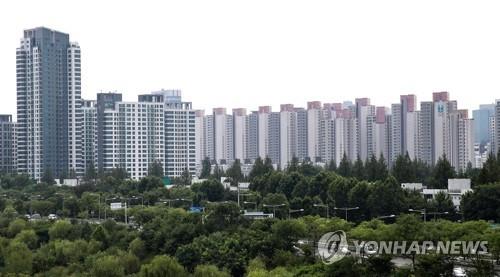 서울 동작대교에서 바라본 서초구 반포동 일대 아파트