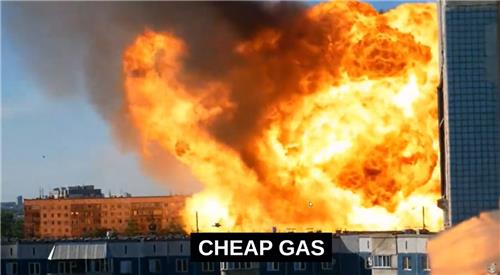 "저렴한 가스"라며 폭발하는 건물 사진을 보여주는 조롱 동영상