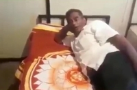 대통령깃발 훔쳐 침대 시트로 사용…스리랑카 남성, 경찰에 체포