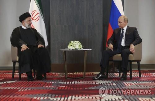 푸틴, 이란 대통령 만나 "이란이 곧 SCO에 합류해 매우 기뻐"