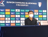 막판 '3연승' 김상식 감독 