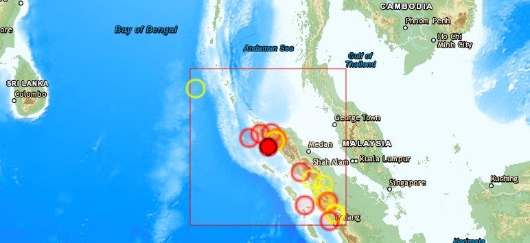  24일 지진이 발생한 인도네시아 수마트라섬 북서부(빨간색 점)