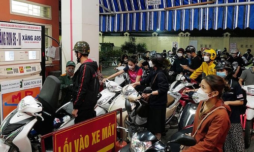 베트남 총리, 연료 부족 심화에 "해결책 마련하라" 지시