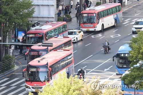 '하루 3천 명 버스 못 탄다'…입석 승차 중단 이틀 앞으로
