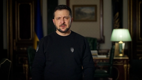야간 대국민 연설하는 젤렌스키 우크라이나 대통령