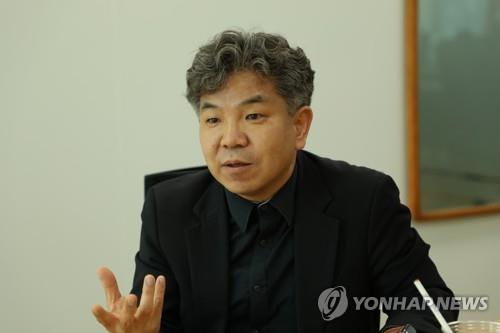 연합뉴스와 인터뷰 중인 박진옥 상임이사