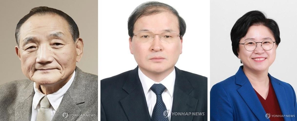 (왼쪽부터) 방송통신위원회 김효재·이상인·김현 상임위원