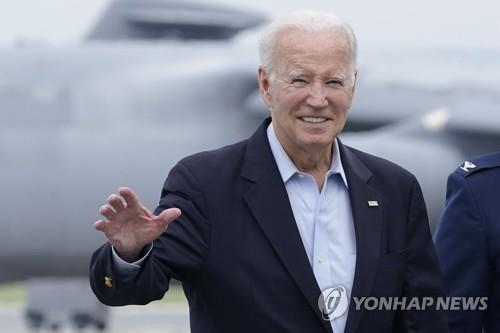 바이든 "우크라 나토 가입 준비 안돼"…젤렌스키 "종전 뒤 추진"(종합)