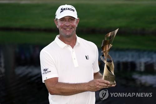 PGA투어 2주 연속 우승 글로버, 세계랭킹 30위