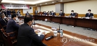 코로나대출 만기연장·상환유예 잔액 24조 감소…"연착륙 추세"