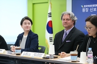 "아동 성착취물 신고 의무, 기업에 부여…사각지대는 텔레그램"