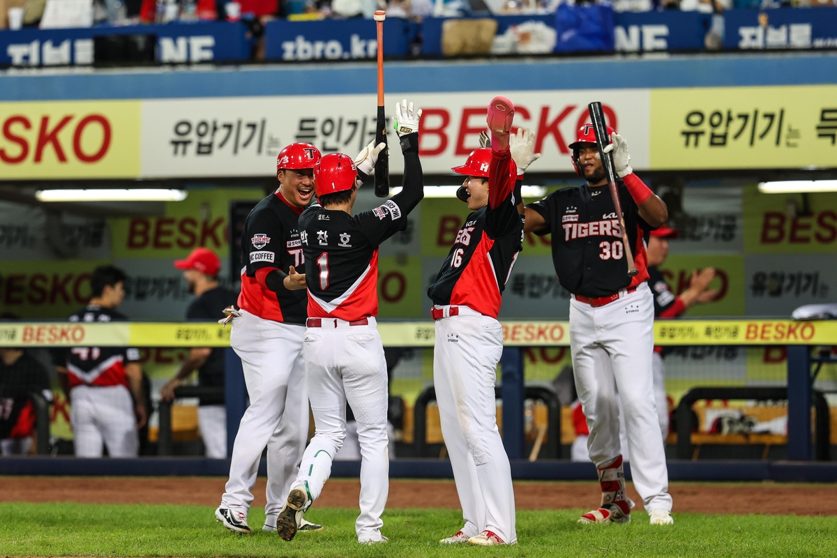 스리런 홈런 포함 3안타 5타점으로 펄펄 난 박찬호