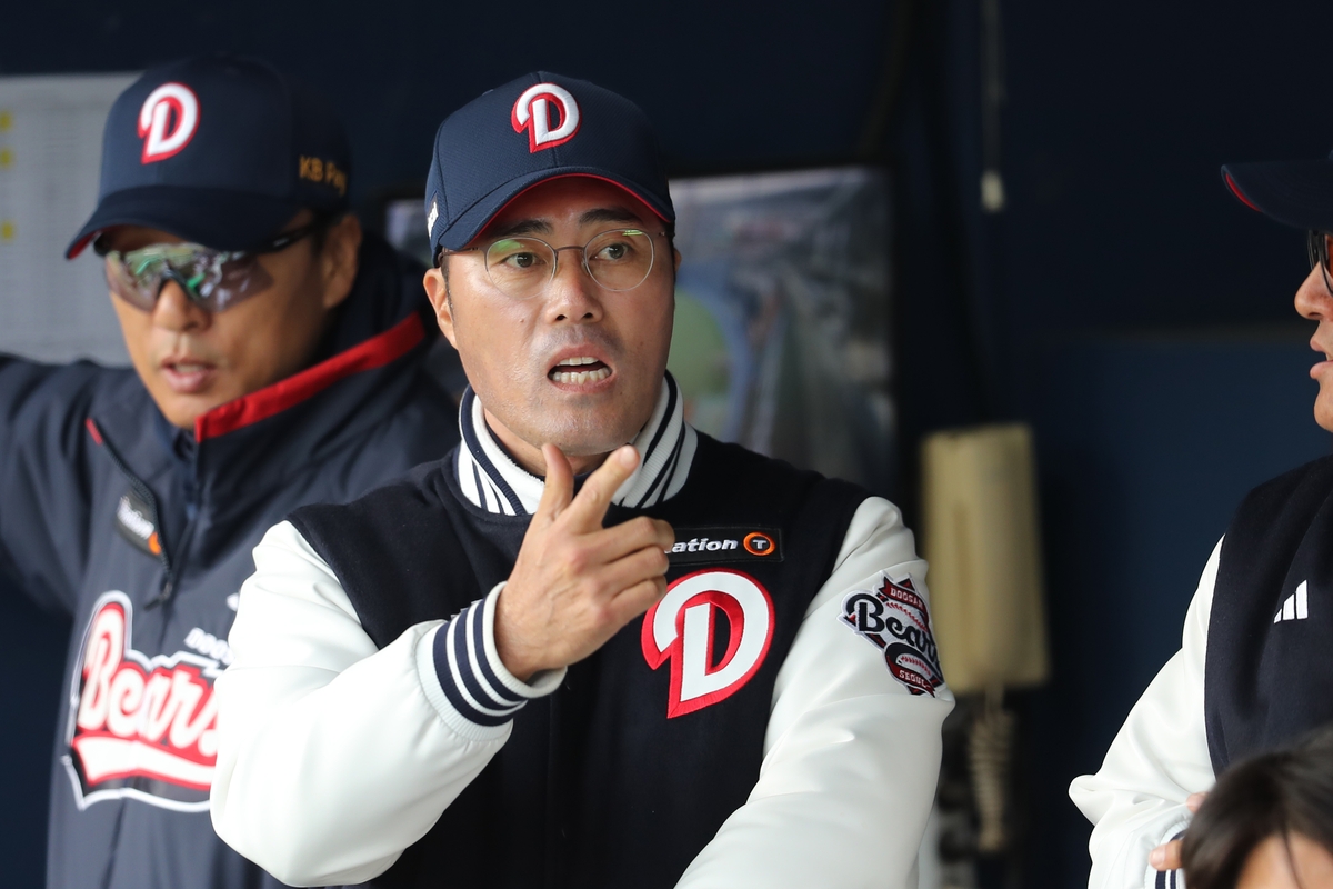 두산 조성환 감독대행