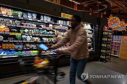 美 5월 개인소비지출 물가 전년대비 2.3%↑…소득·소…