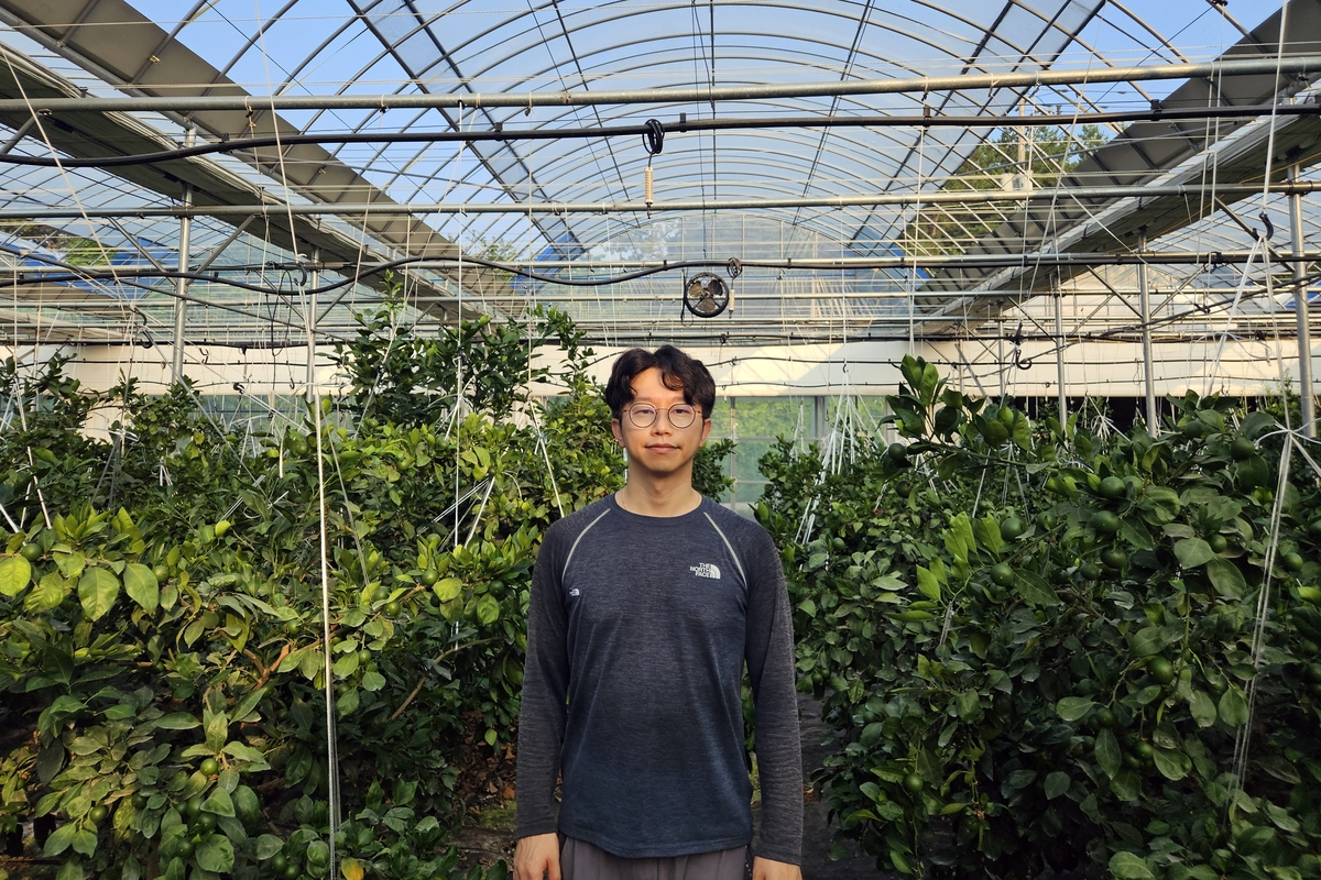 [스마트 파머] ⑩ 1인농법 추구 공학도...박융권 몽송뜨락농장 대표 - 뉴스 썸네일 이미지