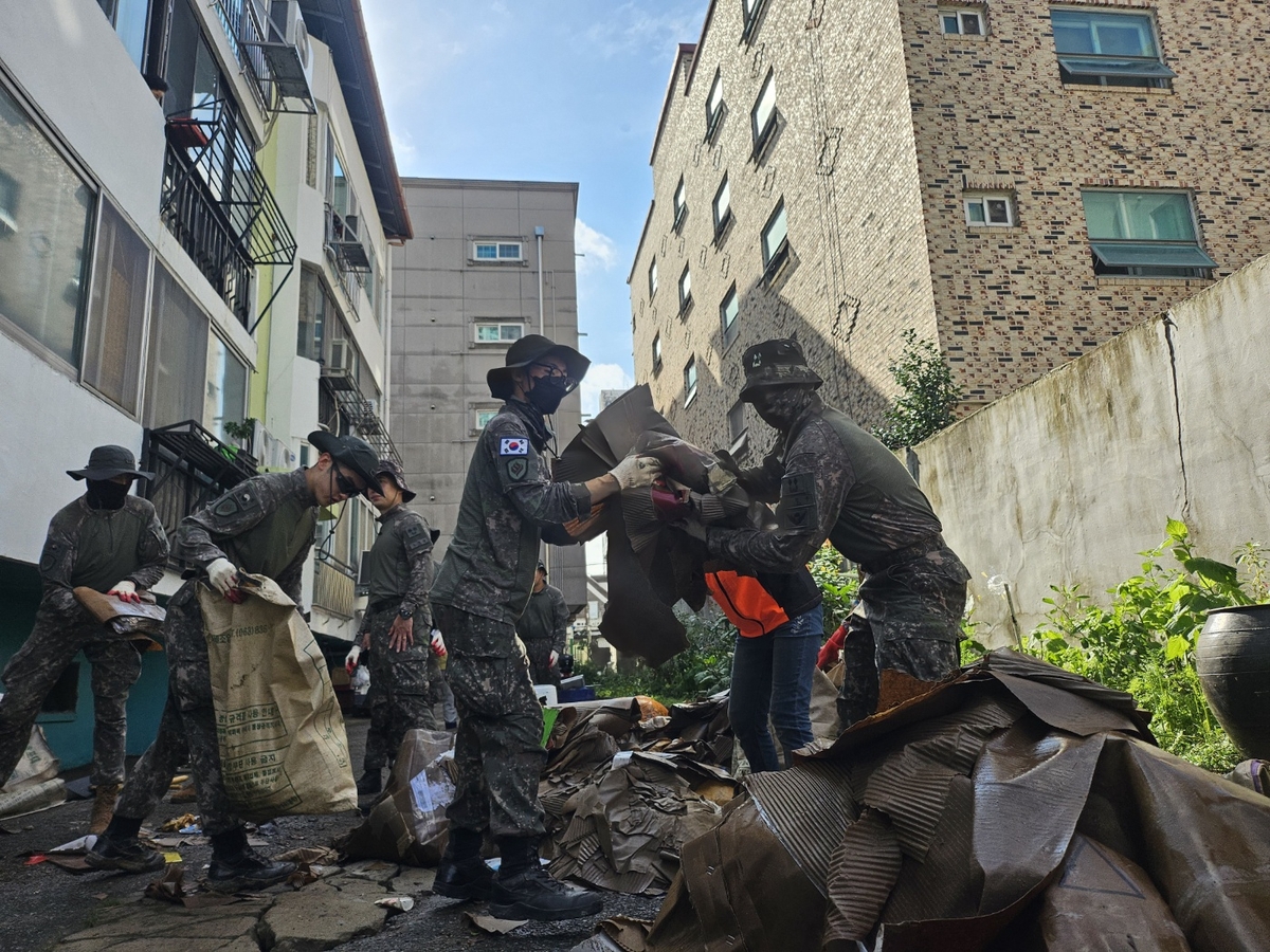 육군, 호우 피해 복구지원에 장병 2천500여명 투입