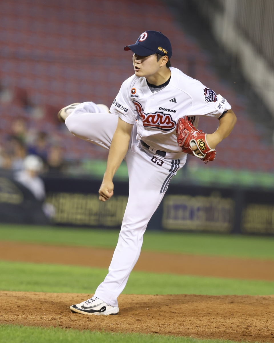 역투하는 김택연