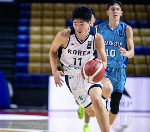 한국 농구, FIBA U-16 아시아컵 8강행…호주와 격돌