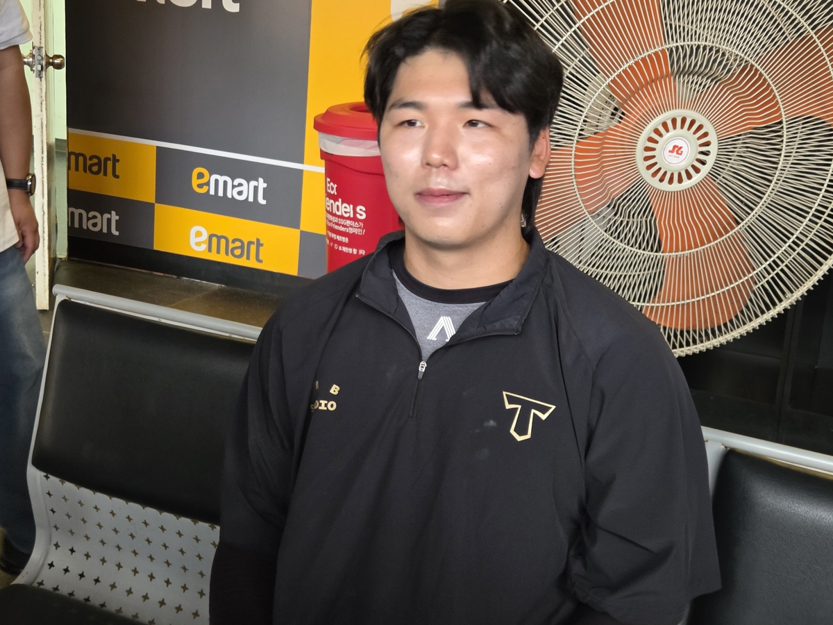 교통사고 딛고 돌아온 황동하 "횡단보도 두렵지만…공격적 투구"