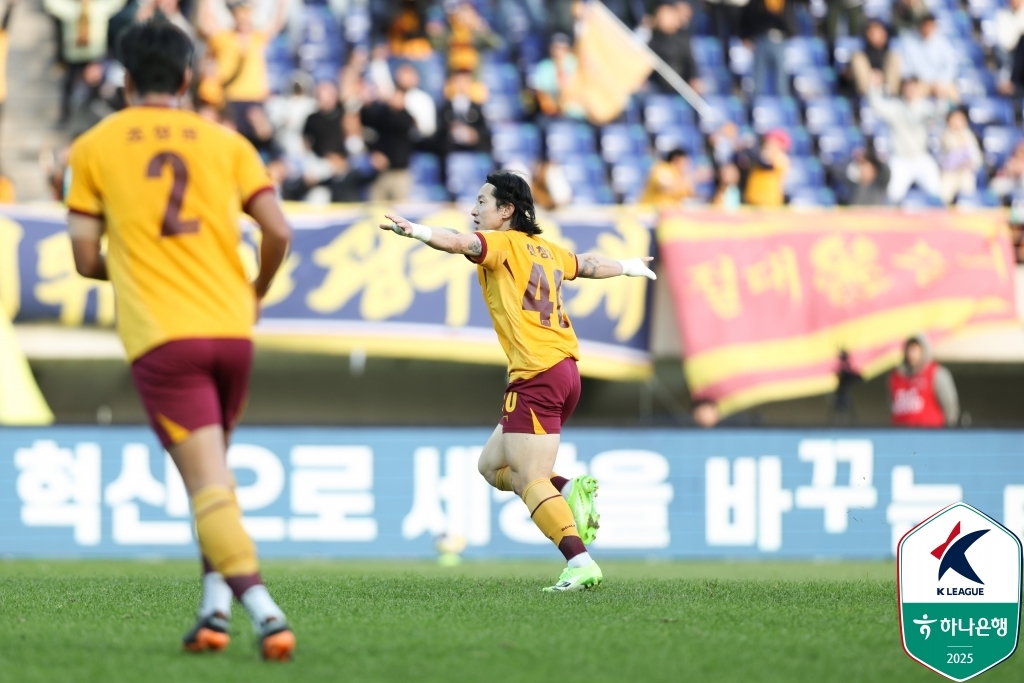 '신창무·프리드욘슨 골 맛' 광주, 갈길 바쁜 제주에 2-0 승리