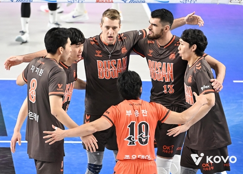 부산으로 연고지 옮긴 OK저축은행, 안방서 스타트 잘 끊을까(종합)